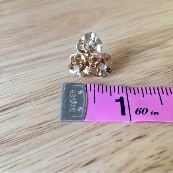 Kate Spade 14k Gold Flower Earrings - Picture 7 of 8